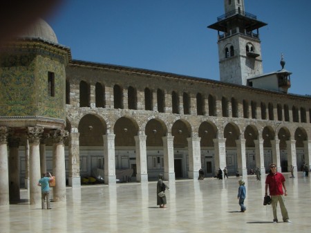 The huge white courtyard of the Umayyad, plus Silas' finger